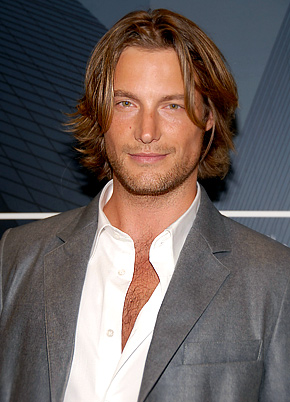 1297963174_gabriel aubrey 402