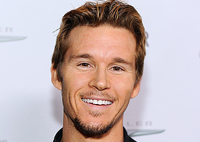1298566037ryan kwanten 206