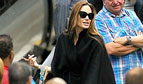 1313511815_angelina jolie train 143