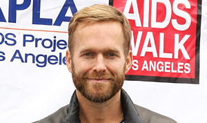 1318875438_bob harper 178