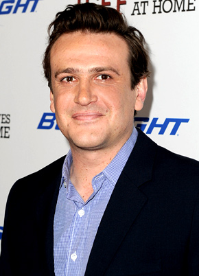 1335300986_jason segel 402