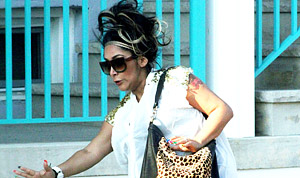 1340371113_snooki 178