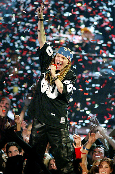 1346784168_axl rose 560