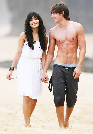 1350417616_14 zac efron 560