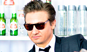 1362002952_jeremy renner 178