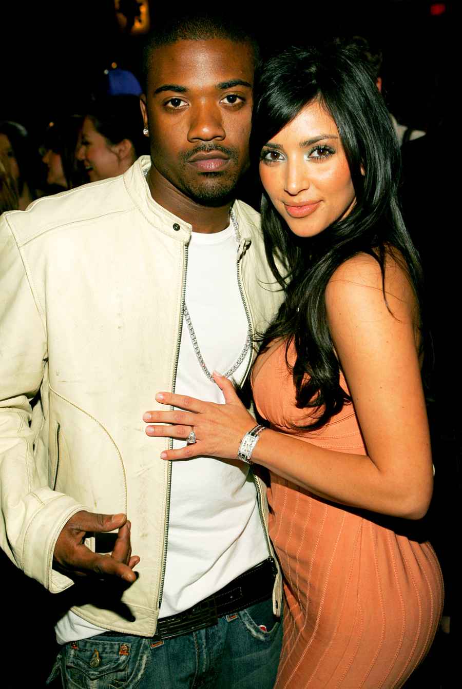 1382310363_75531631_ray j kim kardashian zoom