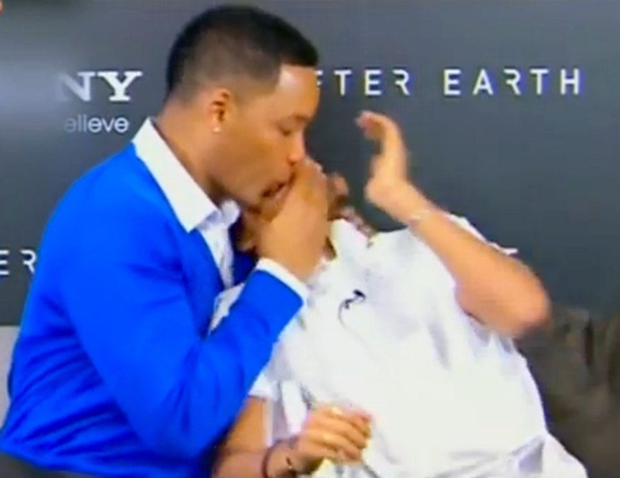 1404772346_will smith jaden kiss zoom