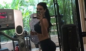 1405887792_kim kardashian h