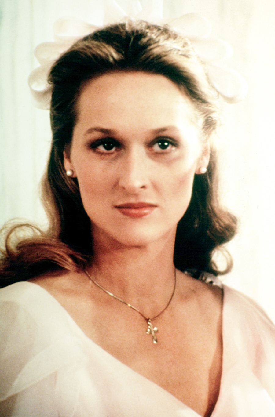 1424362428_meryl streep the deer hunter zoom