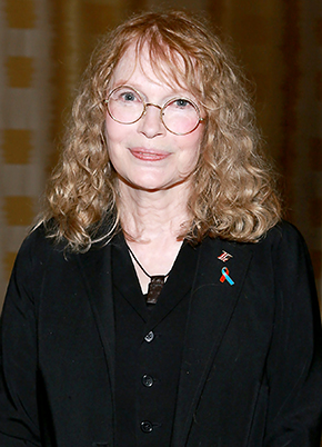 1425324650_mia farrow 402