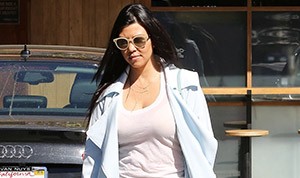 1426289909_kourtney kardashian 178