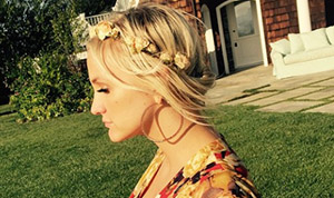 1427407389_ashlee simpson bump 178