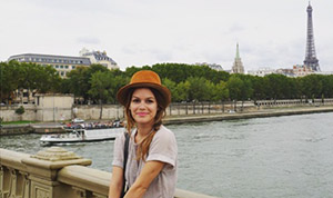 1434569476_rachel bilson paris 178
