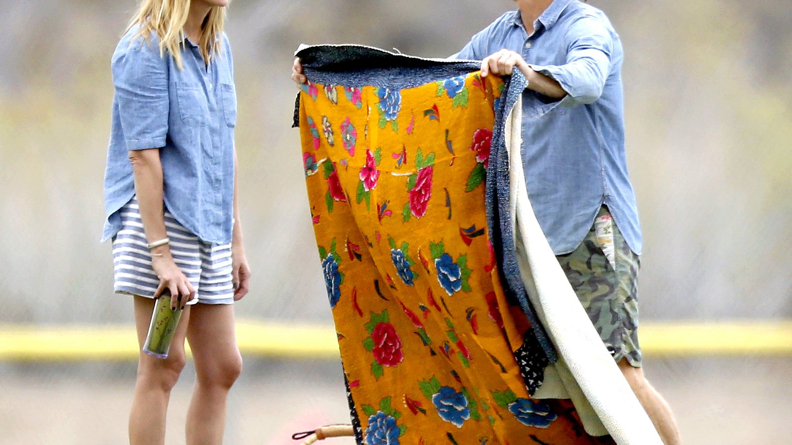 Julia Roberts and Danny Moder at a soccer game in Malibu, California.