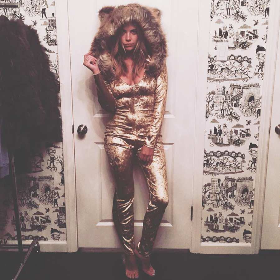 1445288393_ashley benson halloween zoom