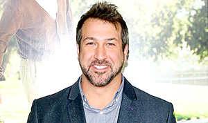 1446819633_joey fatone 178