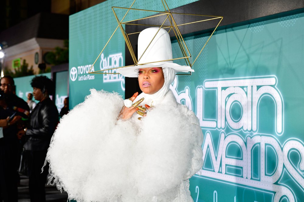 Erykah Badu 2017 Soul Train Awards