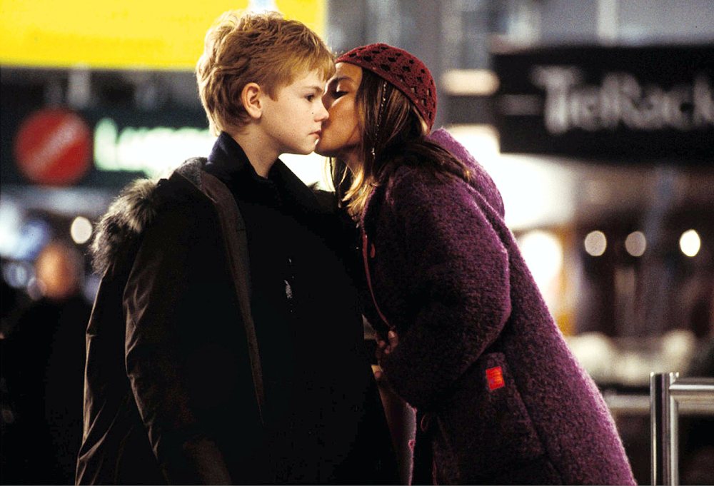 Thomas Sangster Olivia Olson Love Actually