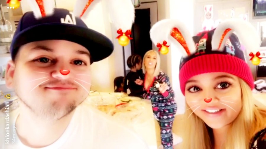 Rob-Kardashian-Kim-Kardashian-Khloe-Kardashian-Snapchat-Christmas