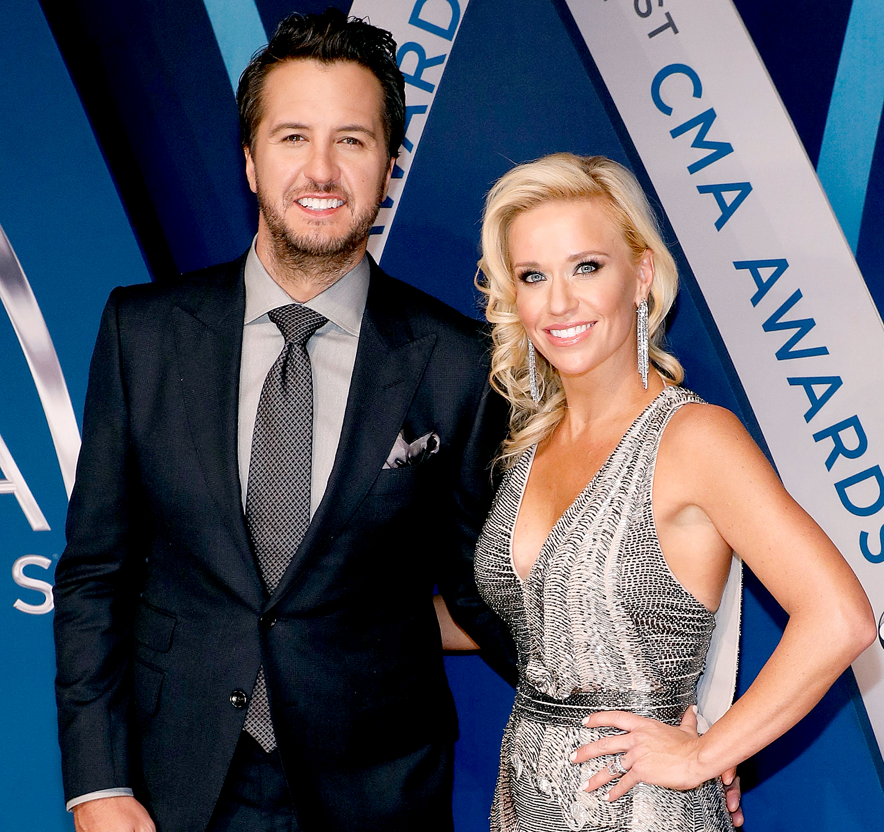 luke-Bryan-and-Caroline-Boyer-kangaroo-backlash