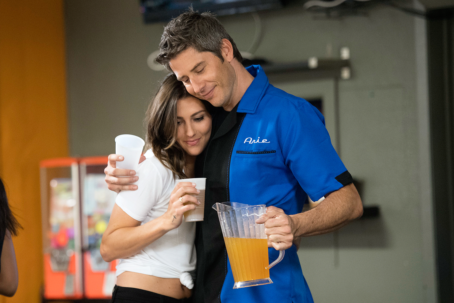 Becca Kufrin Arie Luyendyk Jr The Bachelor