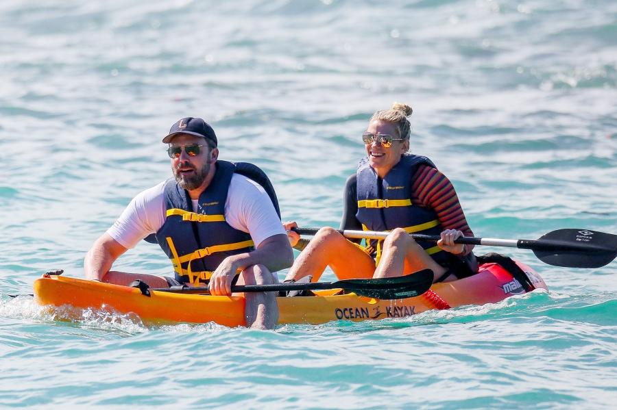 Ben Affleck Lindsay Skookus kayaking Honolulu