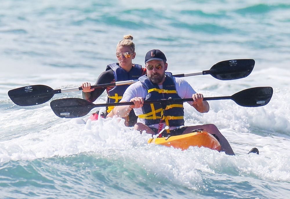 Ben Affleck Lindsay Skookus kayaking Honolulu