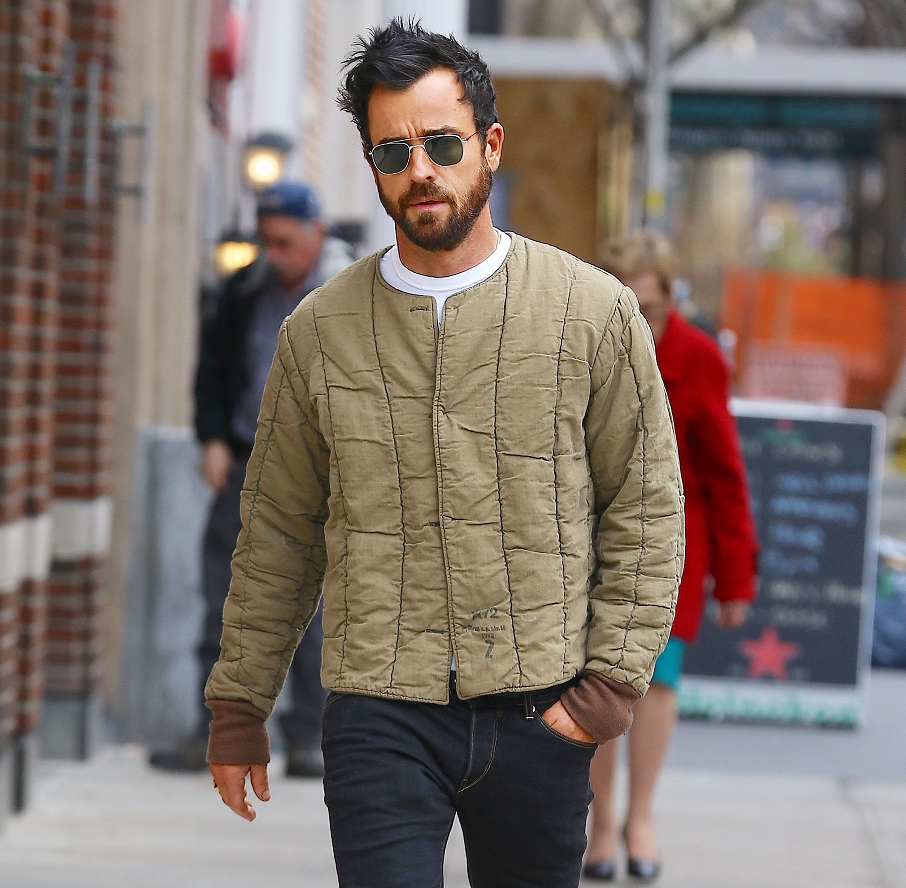 Justin Theroux no ring