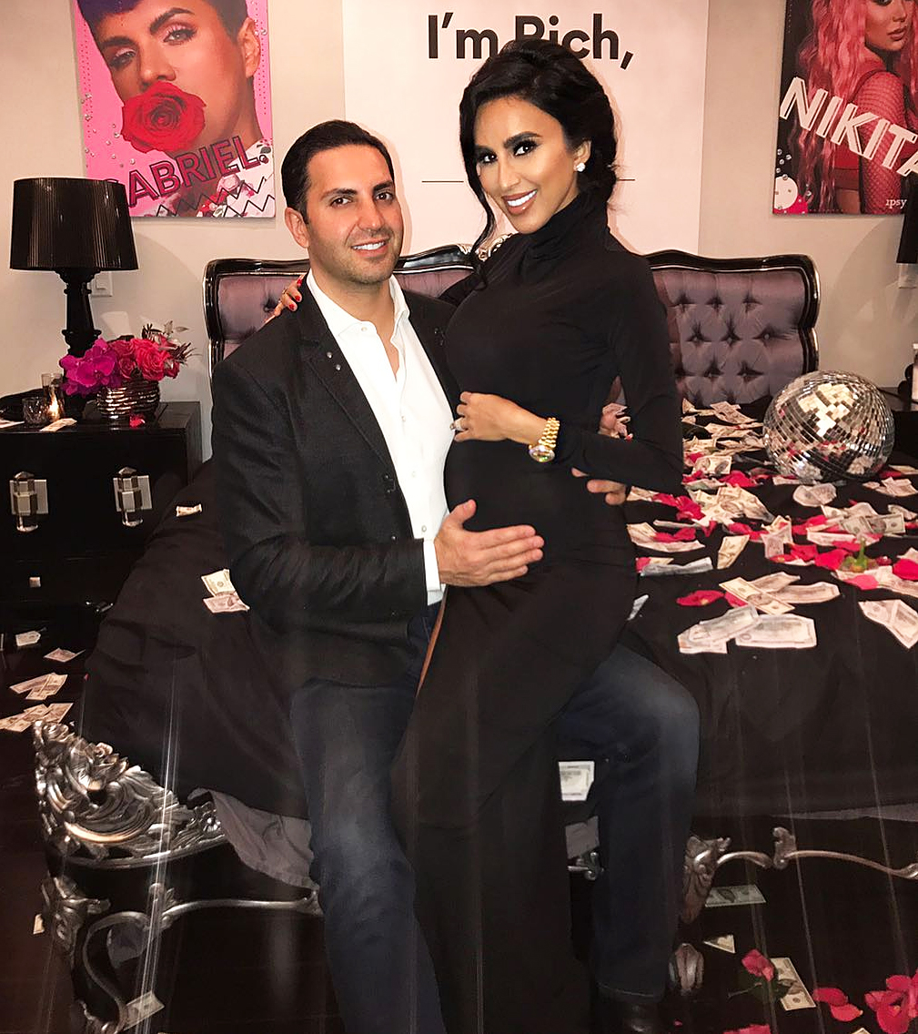 Lilly Ghalichi pregnant