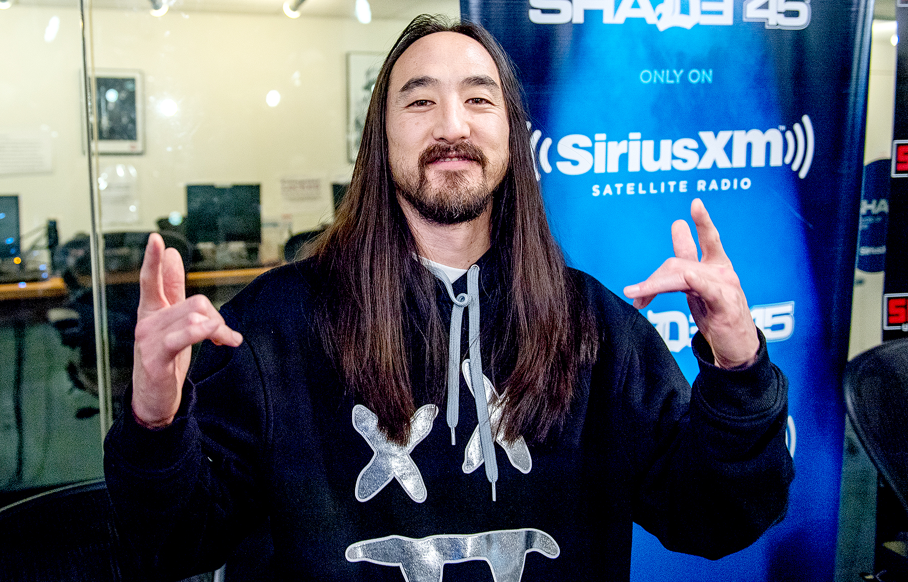 Steve-Aoki