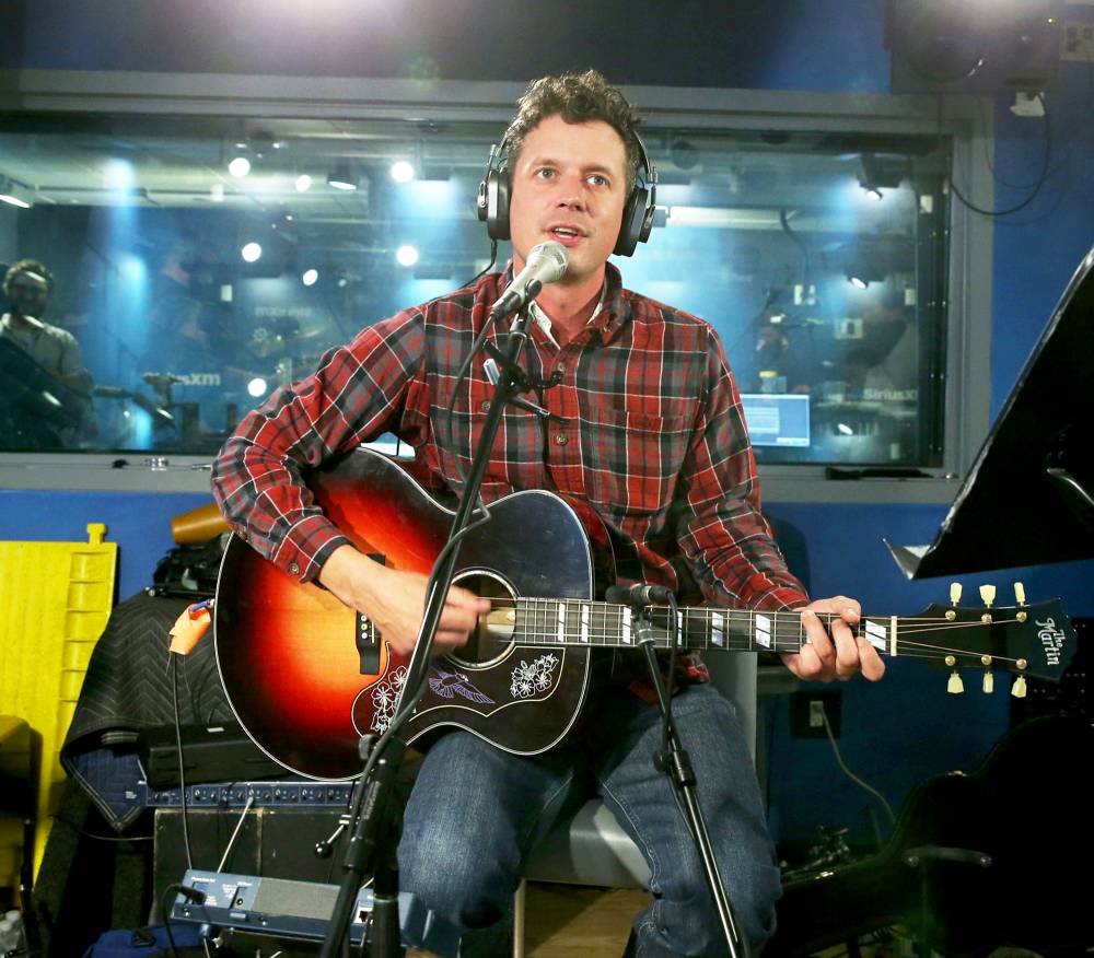 Evan Felker of Turnpike Troubadours performs at SiriusXM Studios on October 26, 2017 in New York City.