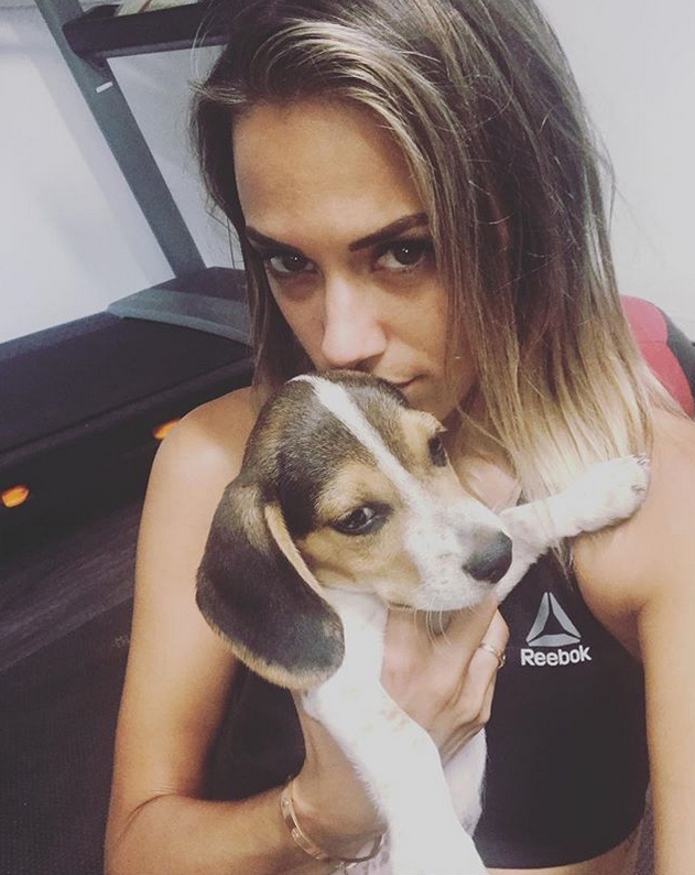 jana-kramer-waffles