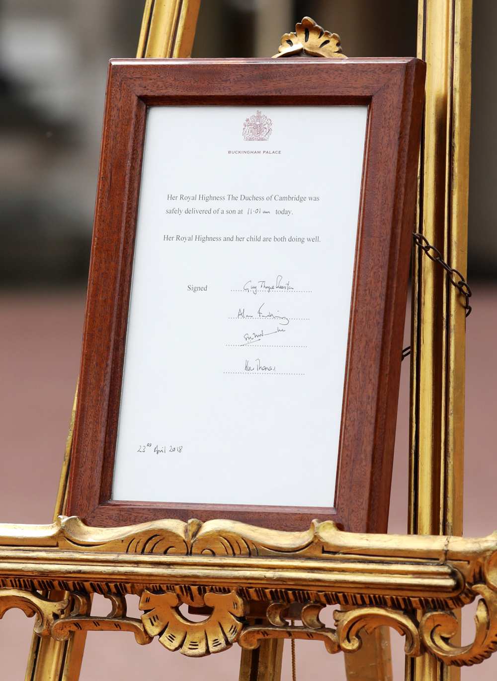 Royal Baby Arrival Easel Kensington Palace