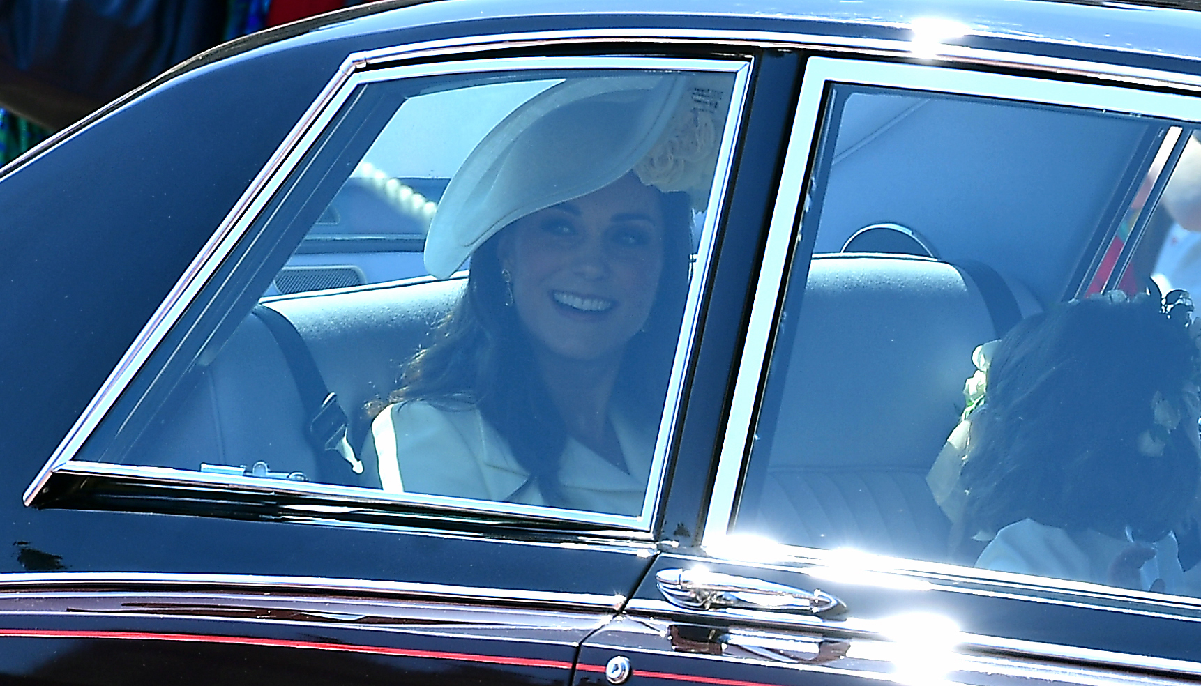 duchess-kate-arrives