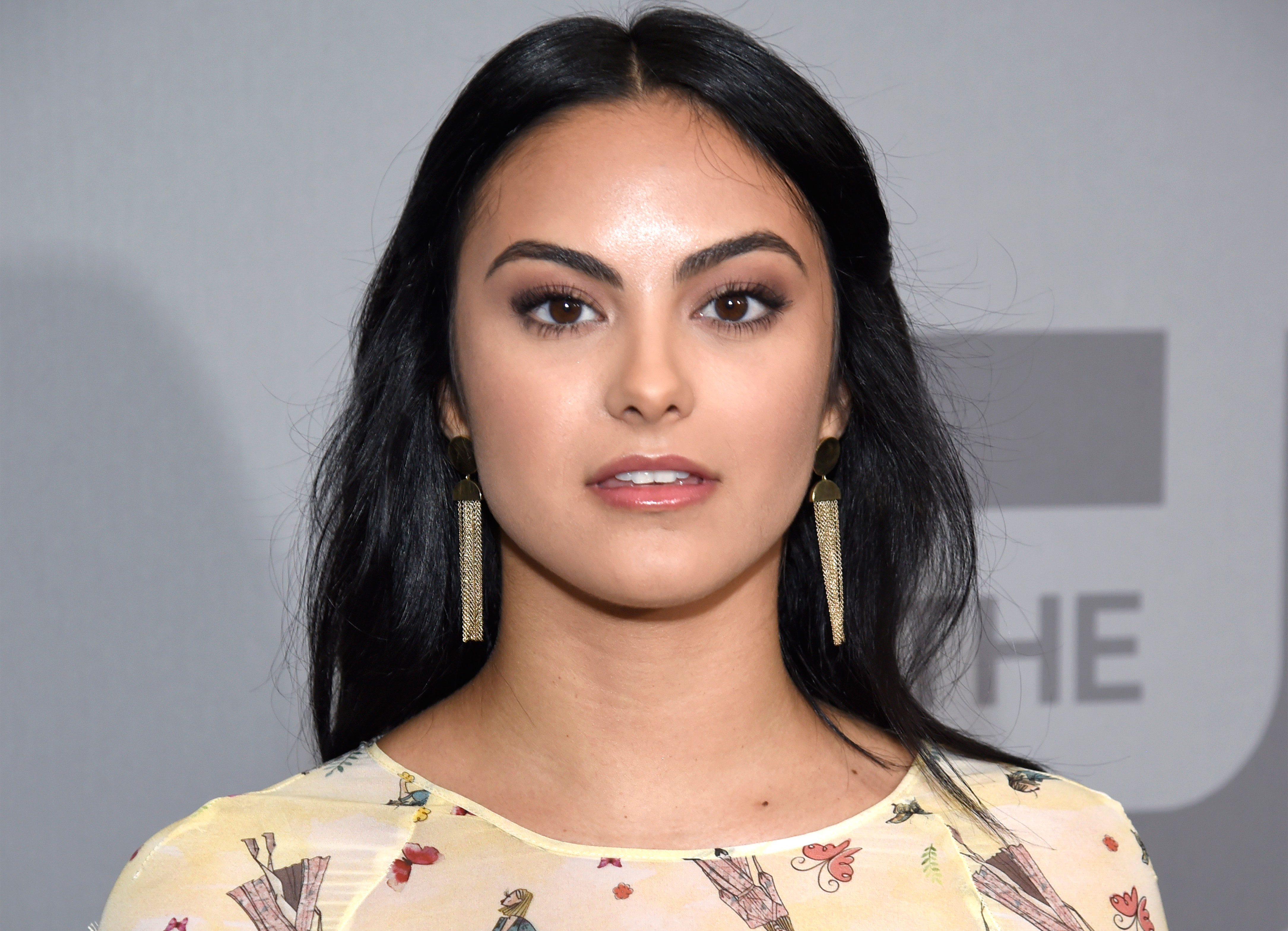 Camila Mendes yellow dess