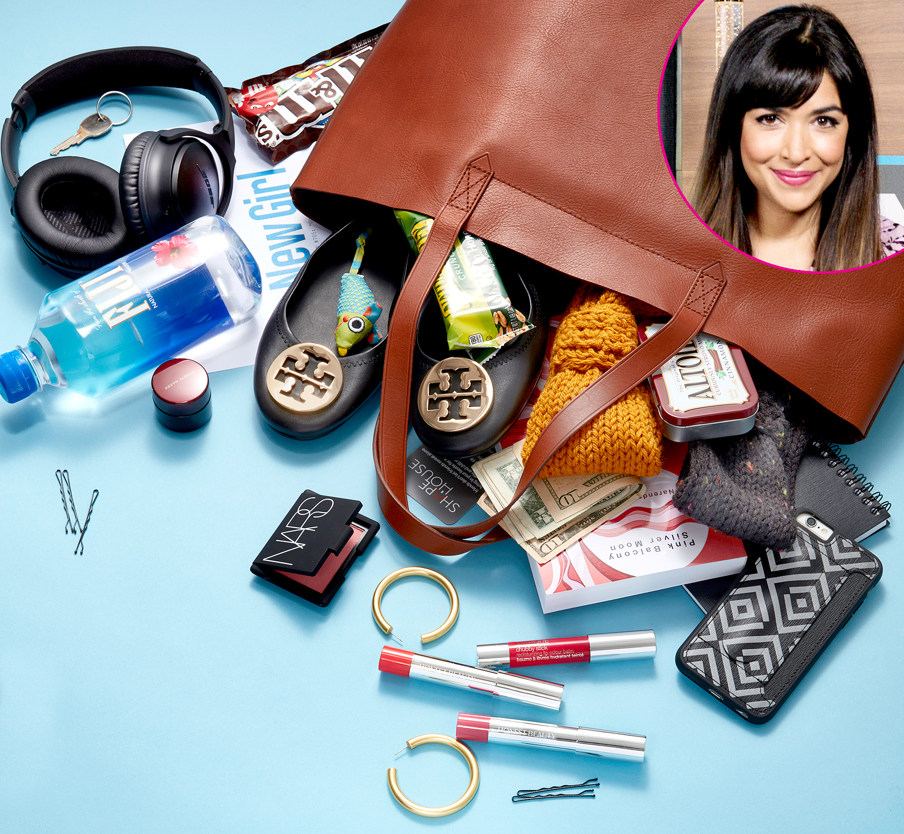 Hannah Simone's bag