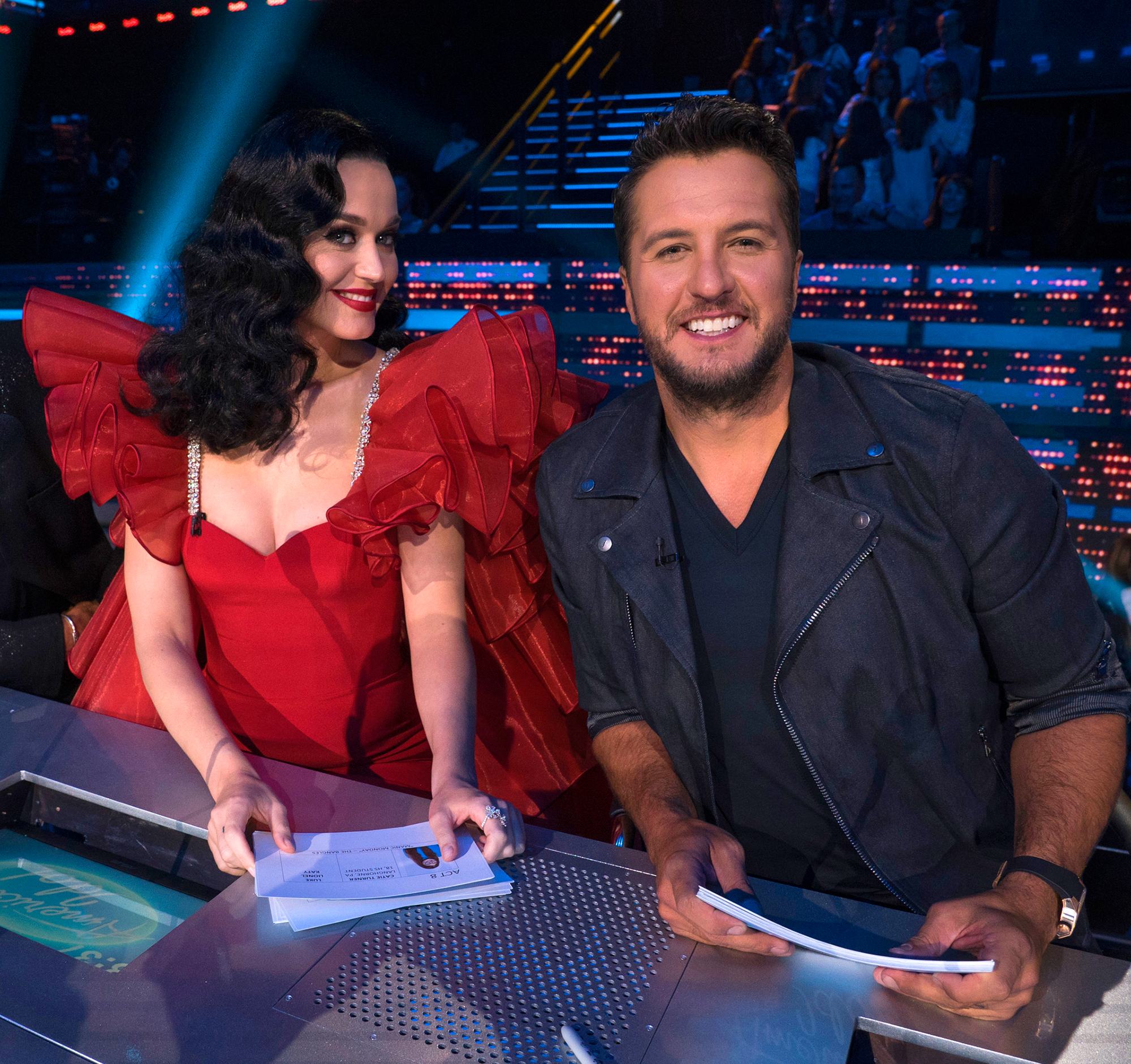 KATY PERRY and LUKE BRYAN pregnant