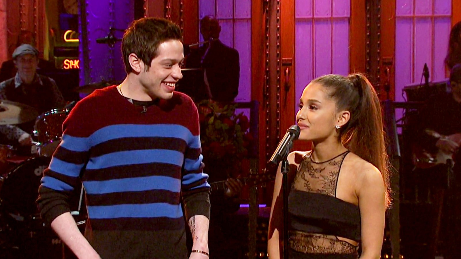 Pete Davidson and Ariana Grande on ‘SNL‘