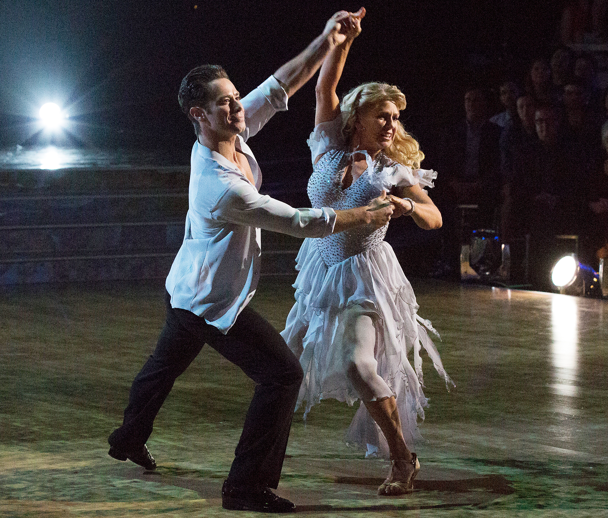 Sasha Farber Tonya Harding Dancing With The Stars Athletes
