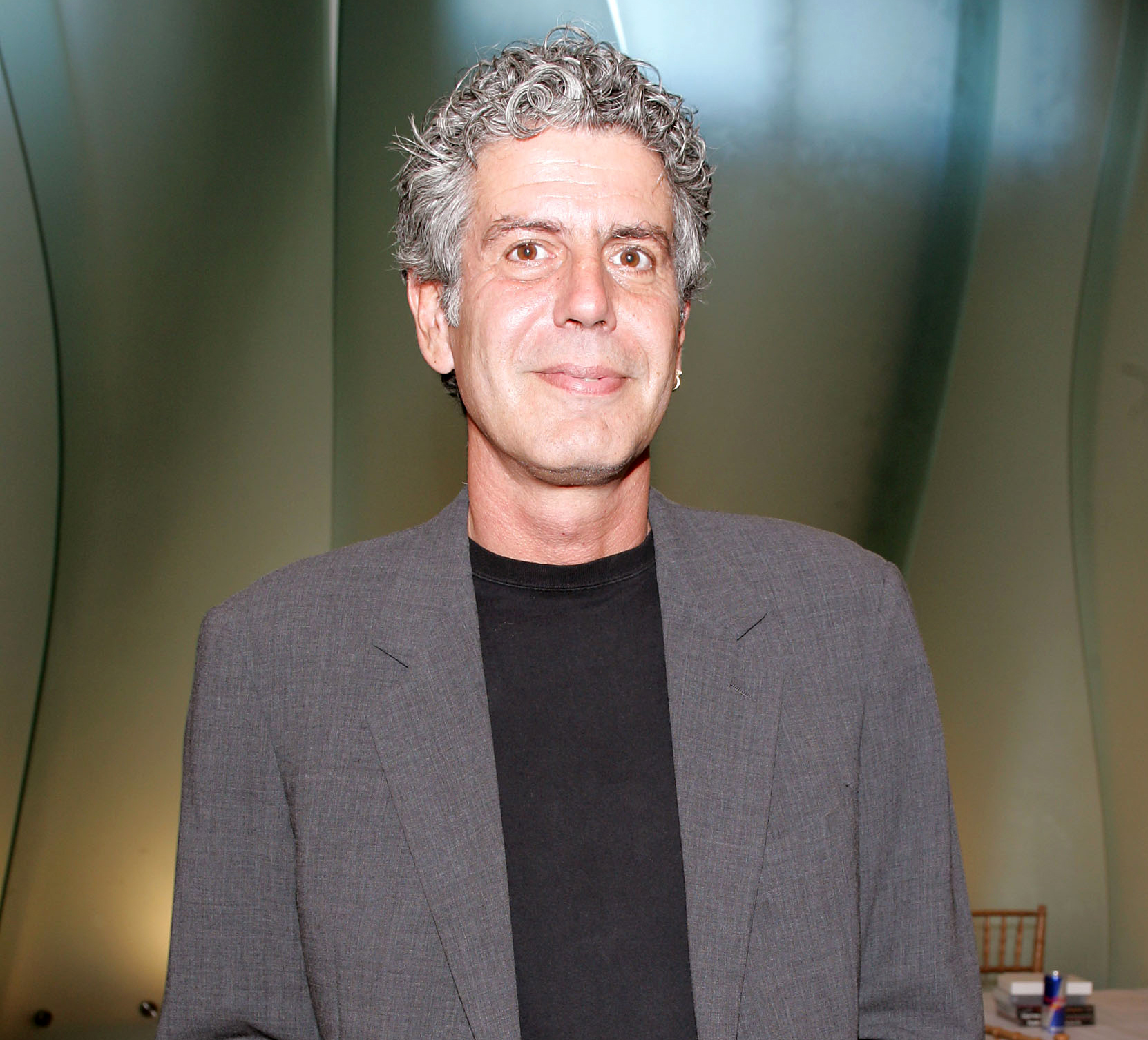 Anthony-Bourdain-dead