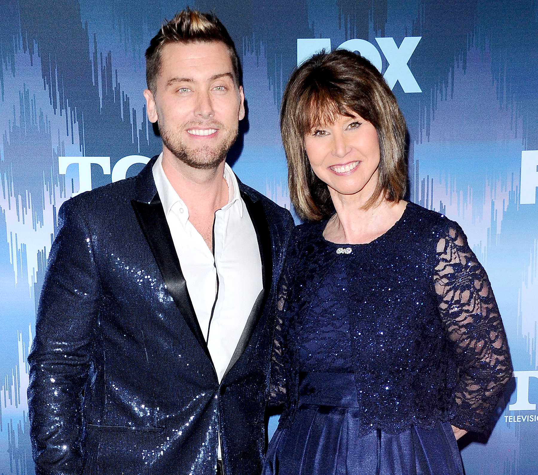 Lance-Bass-and-mom-diane