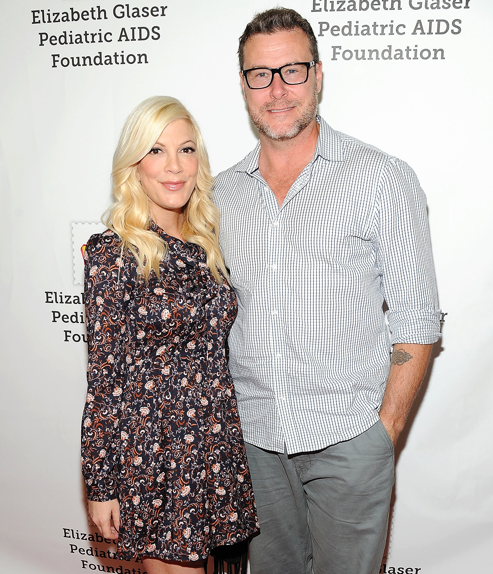 Tori Spelling Dean McDermott Sharknado