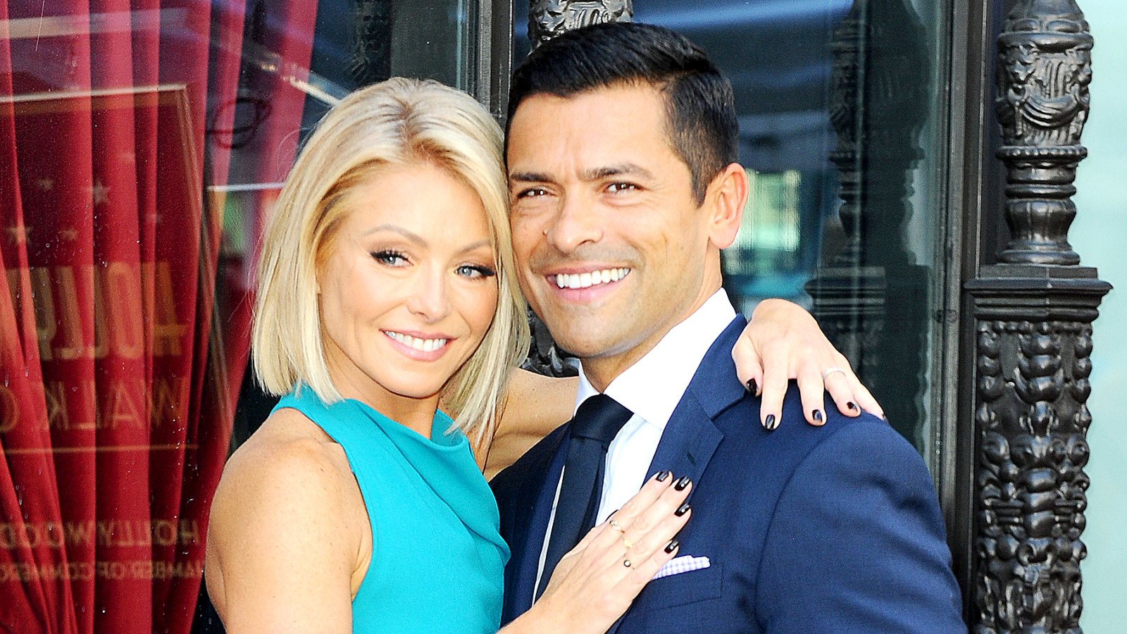 Kelly-Ripa-and-Mark-Consuelos