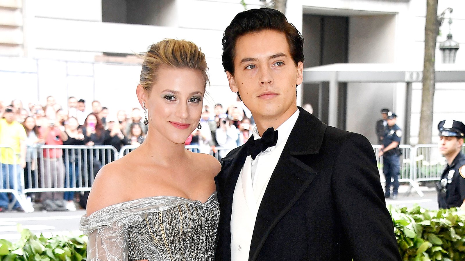 Lili-Reinhart-Cole-Sprouse