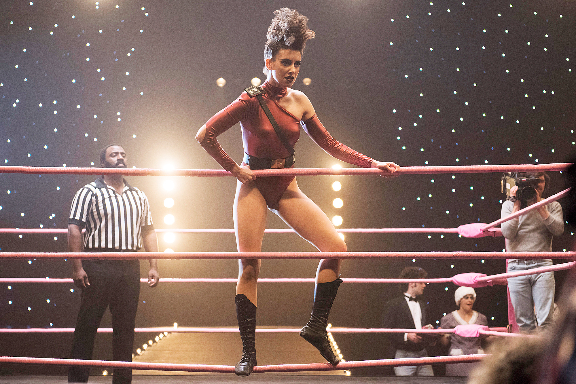 Alison Brie Glow Workout