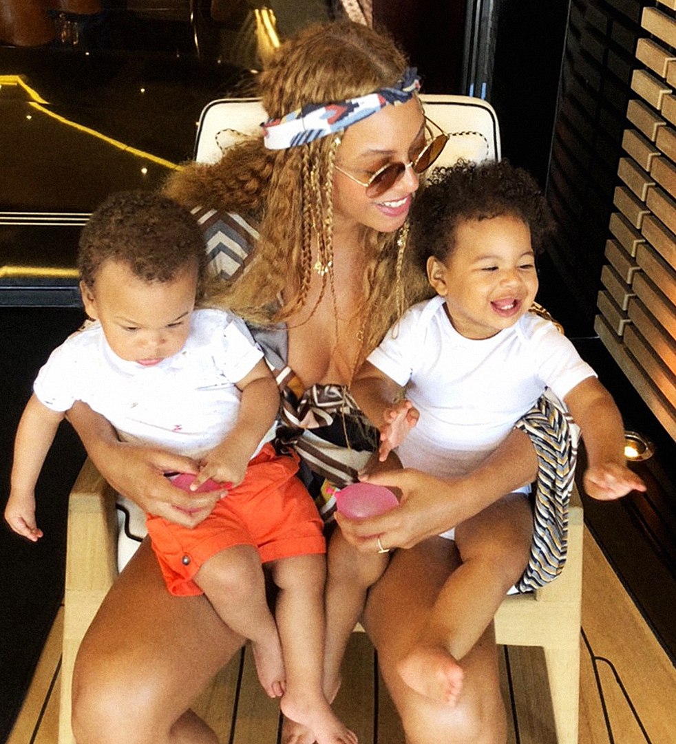 Beyonce Twins Rumi Sir