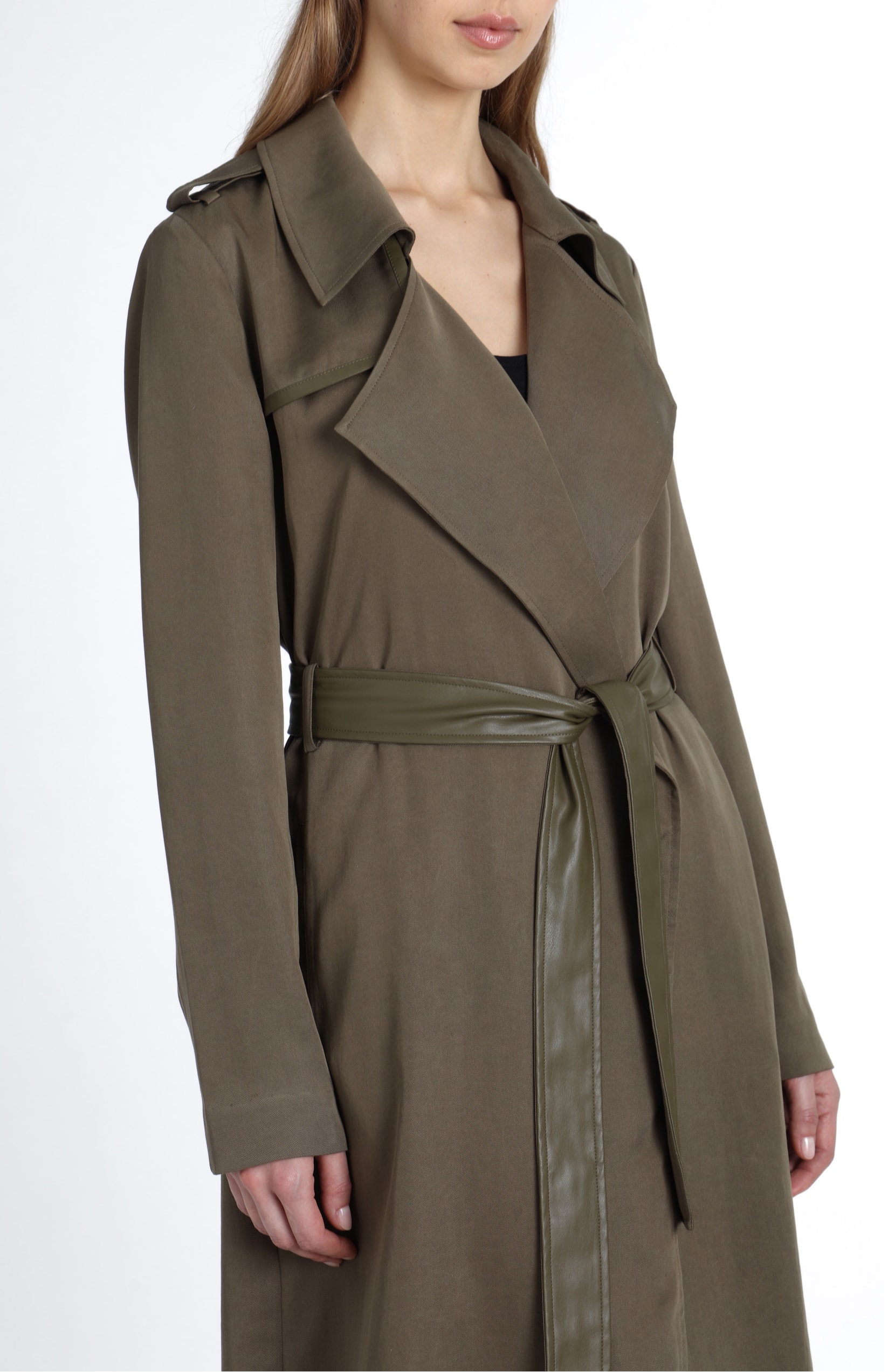 badgley mischka faux leather jacket