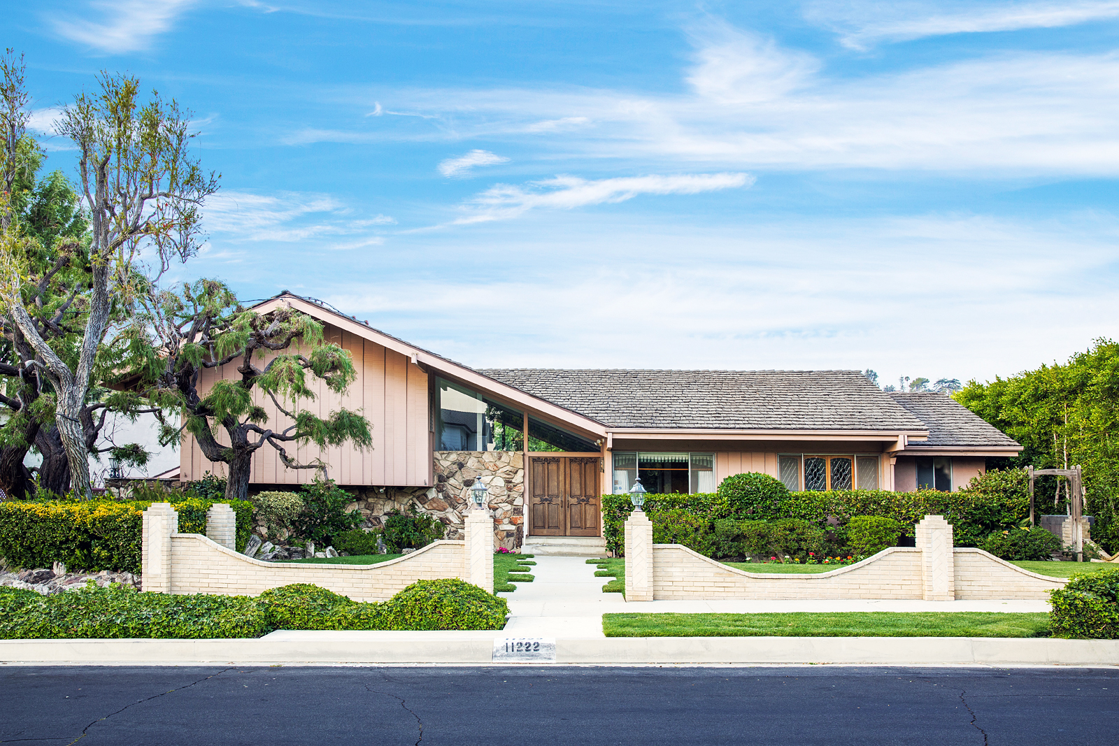 HGTV Officially Closes On Brady Bunch House