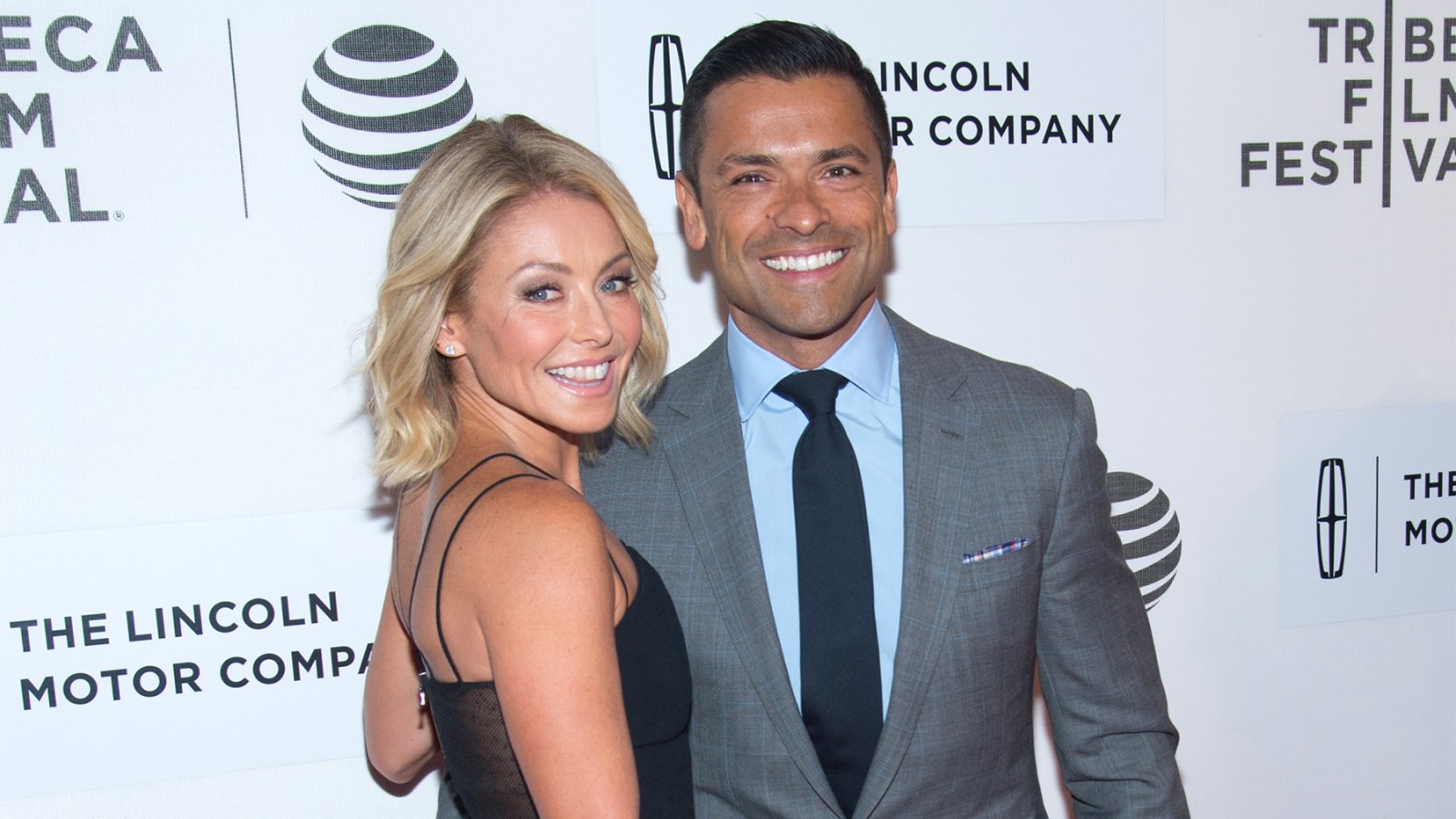 Kelly Ripa and Mark Consuelos