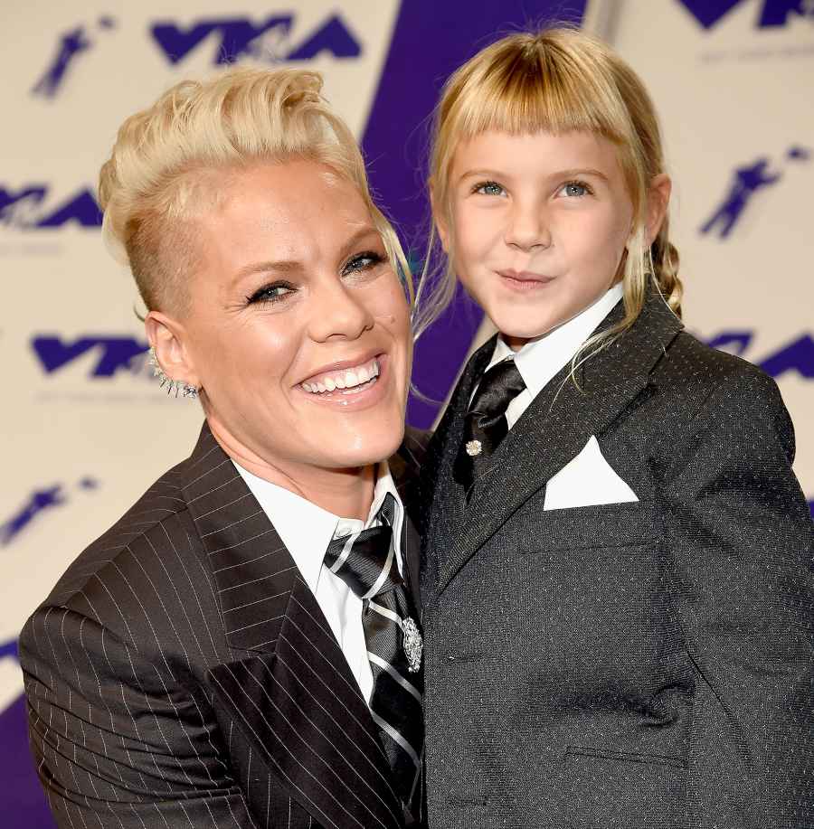 Pink-Willow-VMAs